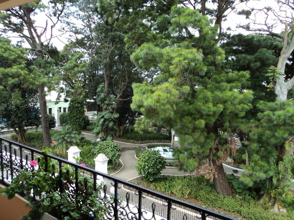 Hotel Cantabria Guatemala-Stadt Exterior foto